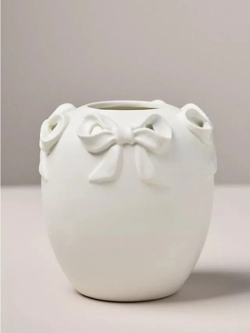 Anthropologie White Ceramic Bow Accent Vase